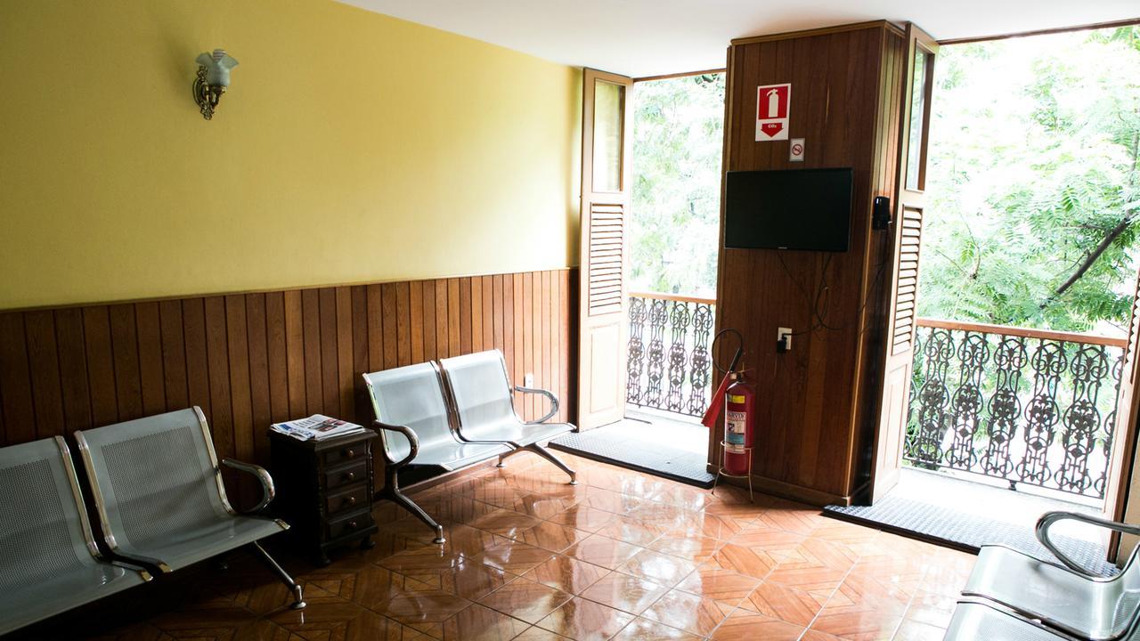 Vitória 3*